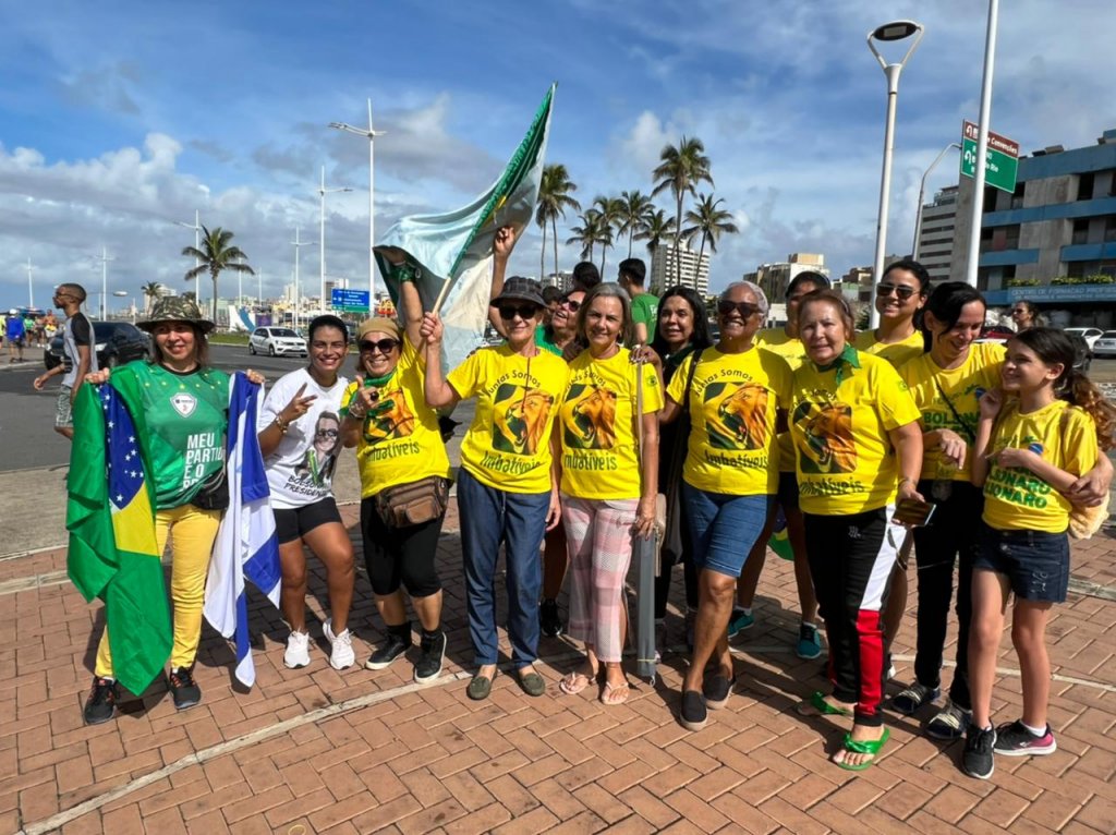 Apoiadores de Bolsonaro iniciam concentração no Jardim de Alah 6 WhatsApp Image 2022 05 01 at 09.05.34.